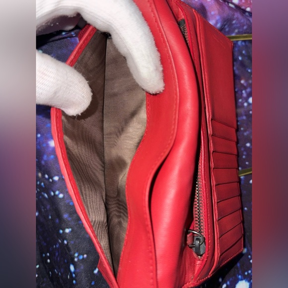 Bottega Veneta Intrecciato Leather Continental Wallet – Red Interior - Picture 6 of 11